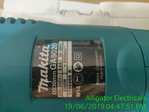 9" Makita Angle Grinder Model GA9020 - Image 3